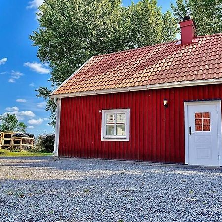 Eget Hus Med Bra Laege Och Toppstandard Лінчепінг Екстер'єр фото